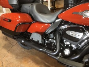 2024 Harley-Davidson® Road Glide® Limited Red Rock / Vivid Black thumb 3