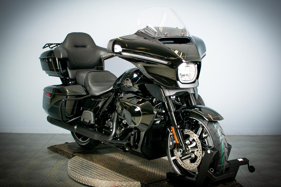 2025 Harley-Davidson Street Glide Ultra FLHXU - Photo 2