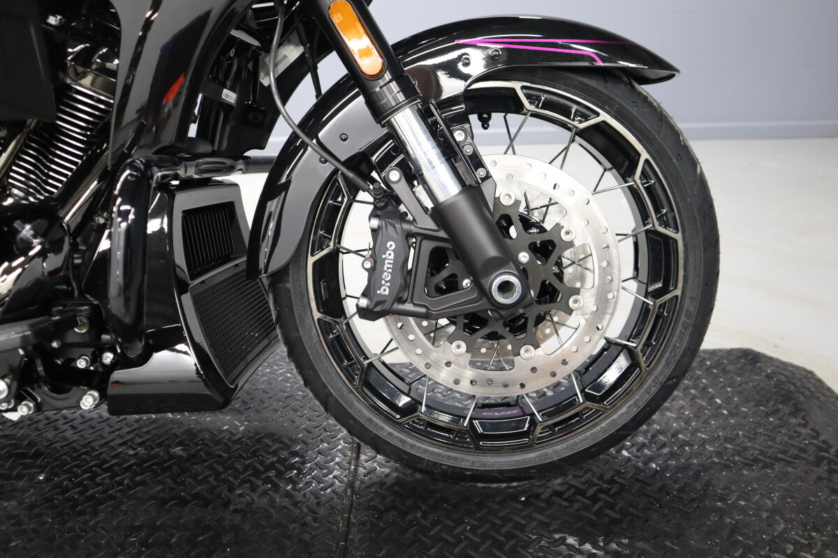 2025 Harley-Davidson CVO Road Glide FLTRXSE - Photo 9