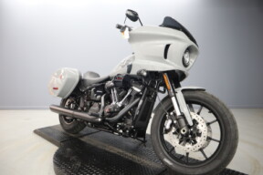 2025 Harley-Davidson® Low Rider™ ST FXLRST thumb 2