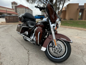 2011 Harley-Davidson® Electra Glide® Ultra Limited  thumb 2