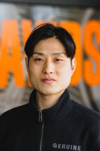 山本　真佐行