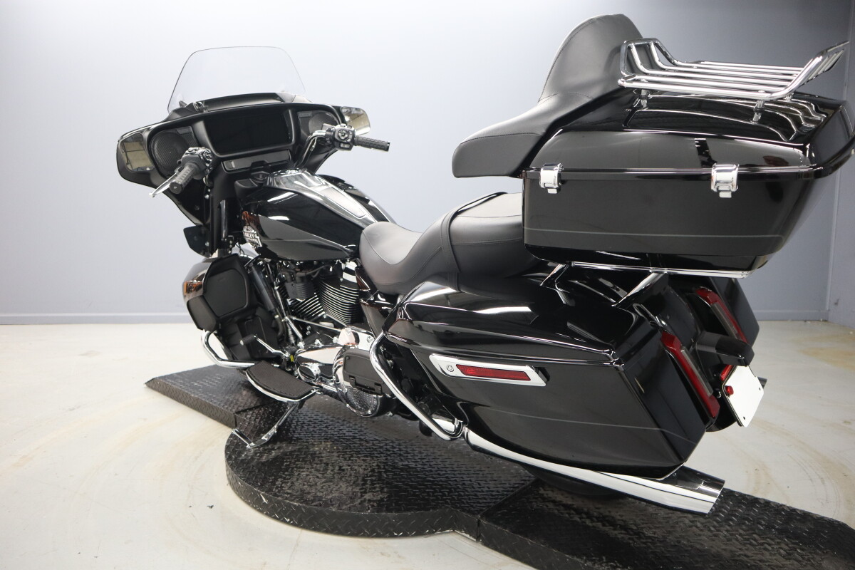 2025 Harley-Davidson Street Glide Ultra FLHXU - Photo 6