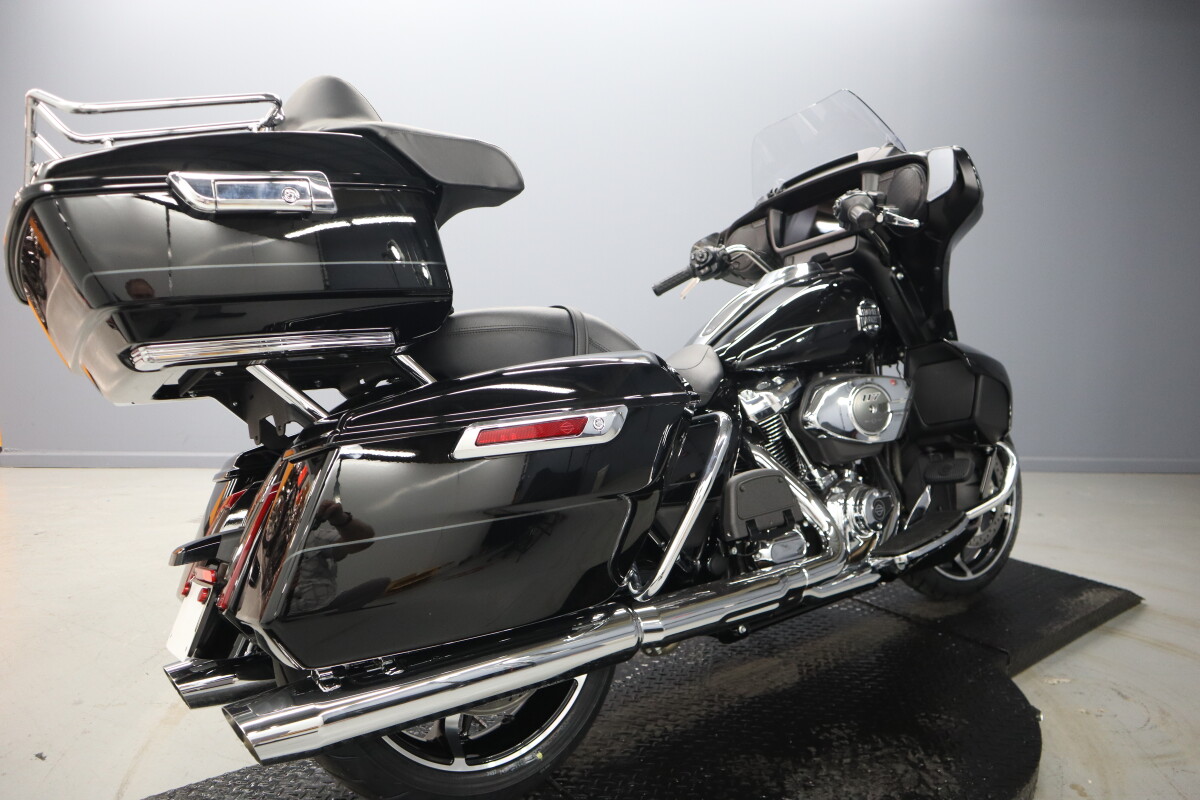 2025 Harley-Davidson Street Glide Ultra FLHXU - Photo 8