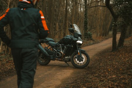 Stay Comfortable: Stretches, Exercises & Tips For Motorcycle Riders