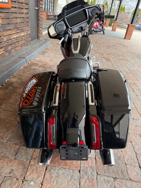 2025 Harley Davidson Street Glide FLHX - Photo 2
