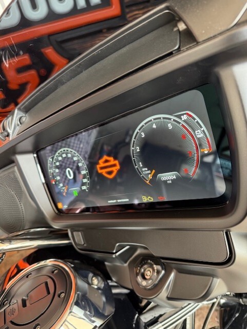 2025 Harley Davidson Street Glide FLHX - Photo 4