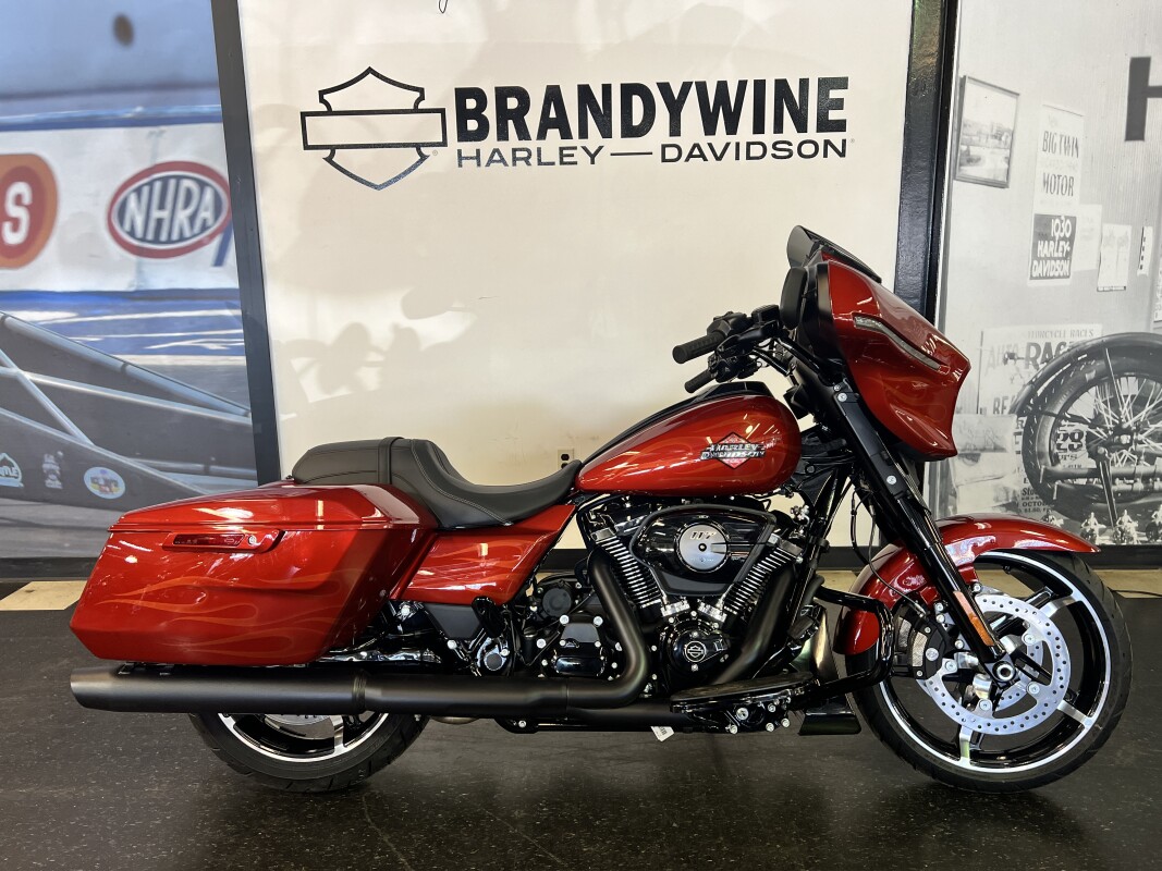 2025 Harley-Davidson Street Glide Whiskey Firestorm FLHX