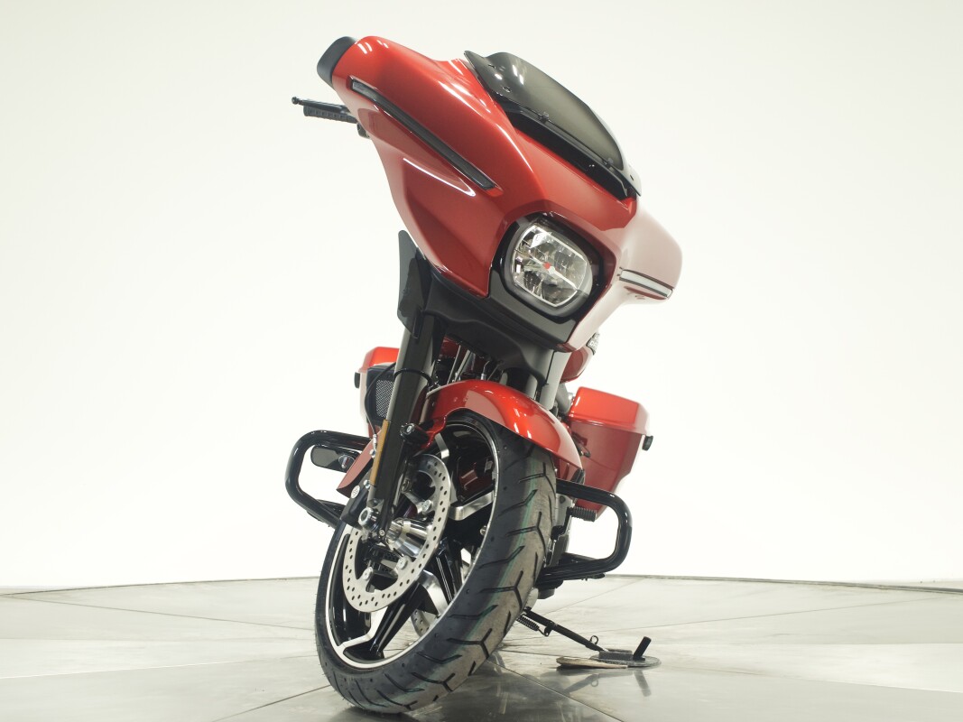 2025 Harley-Davidson FLHX Street Glide in Brilliant Red - Photo 4