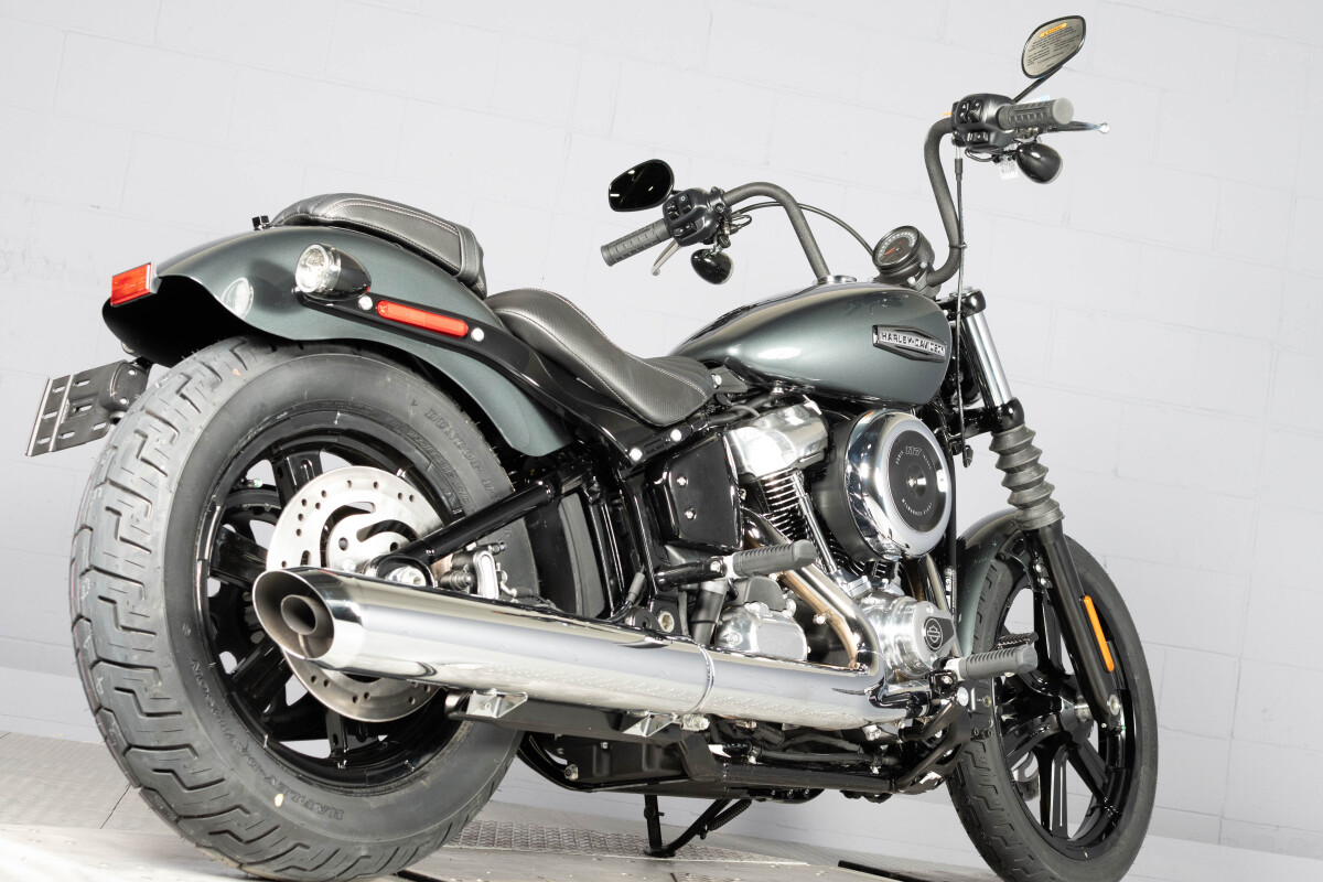 2025 Harley-Davidson® Street Bob® FXBB, photo 31