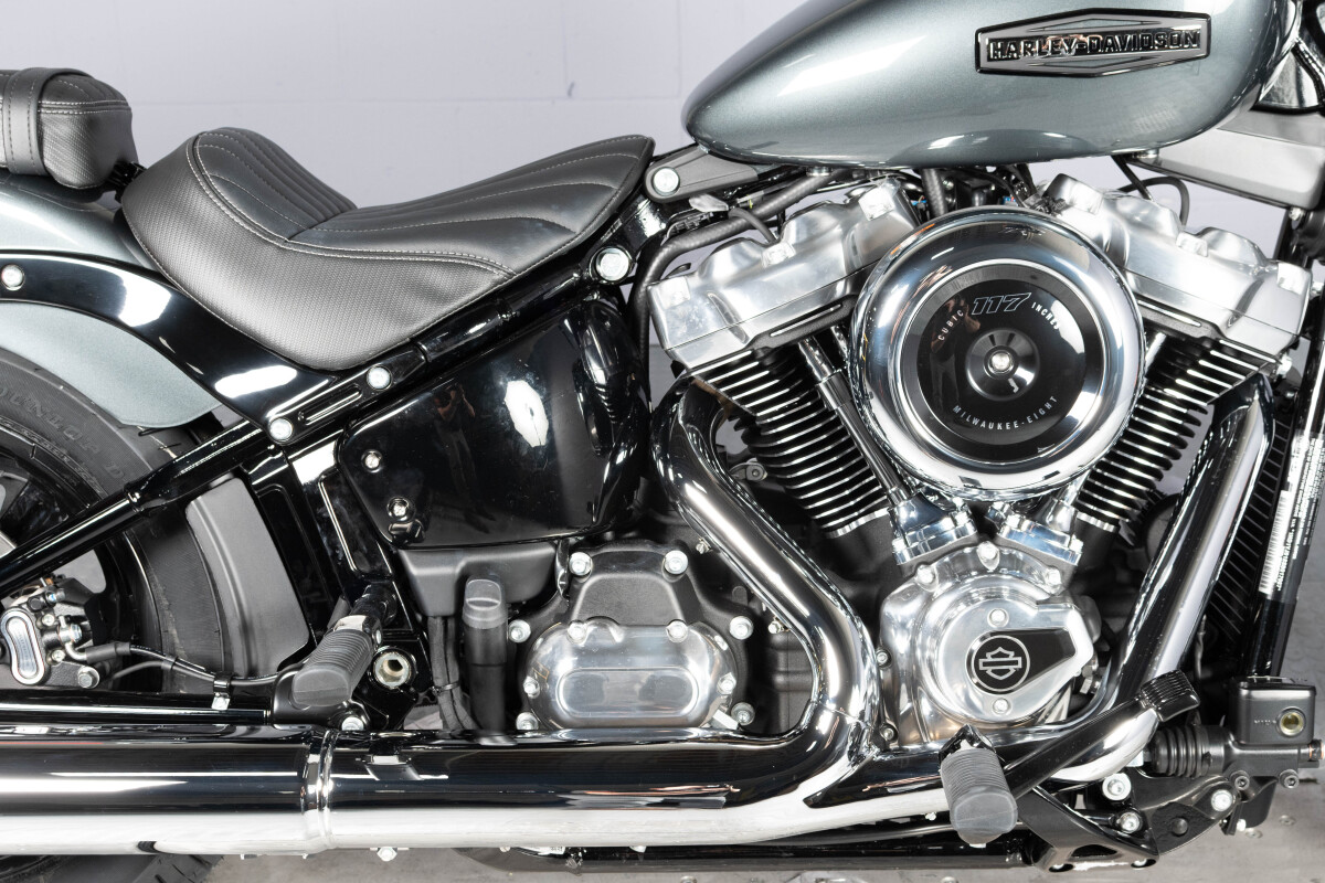 2025 Harley-Davidson® Street Bob® FXBB, photo 36