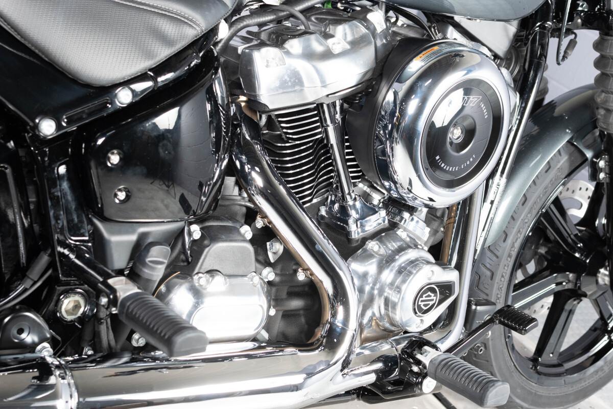 2025 Harley-Davidson® Street Bob® FXBB, photo 12