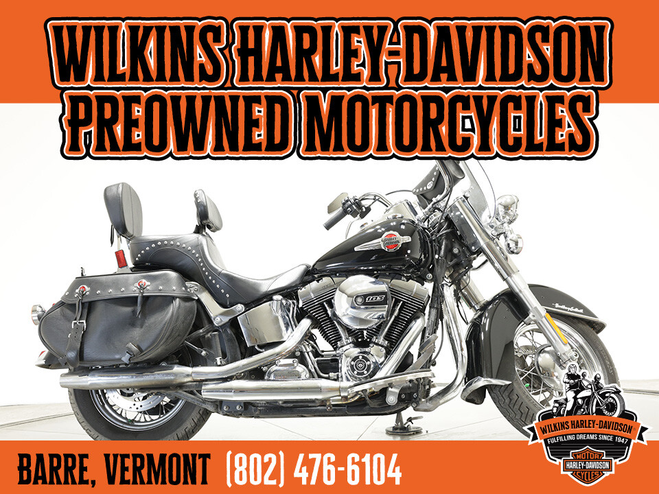 2016 HARLEY-DAVIDSON FLSTC HERITAGE CLASSIC in VIVID BLACK - Photo 3