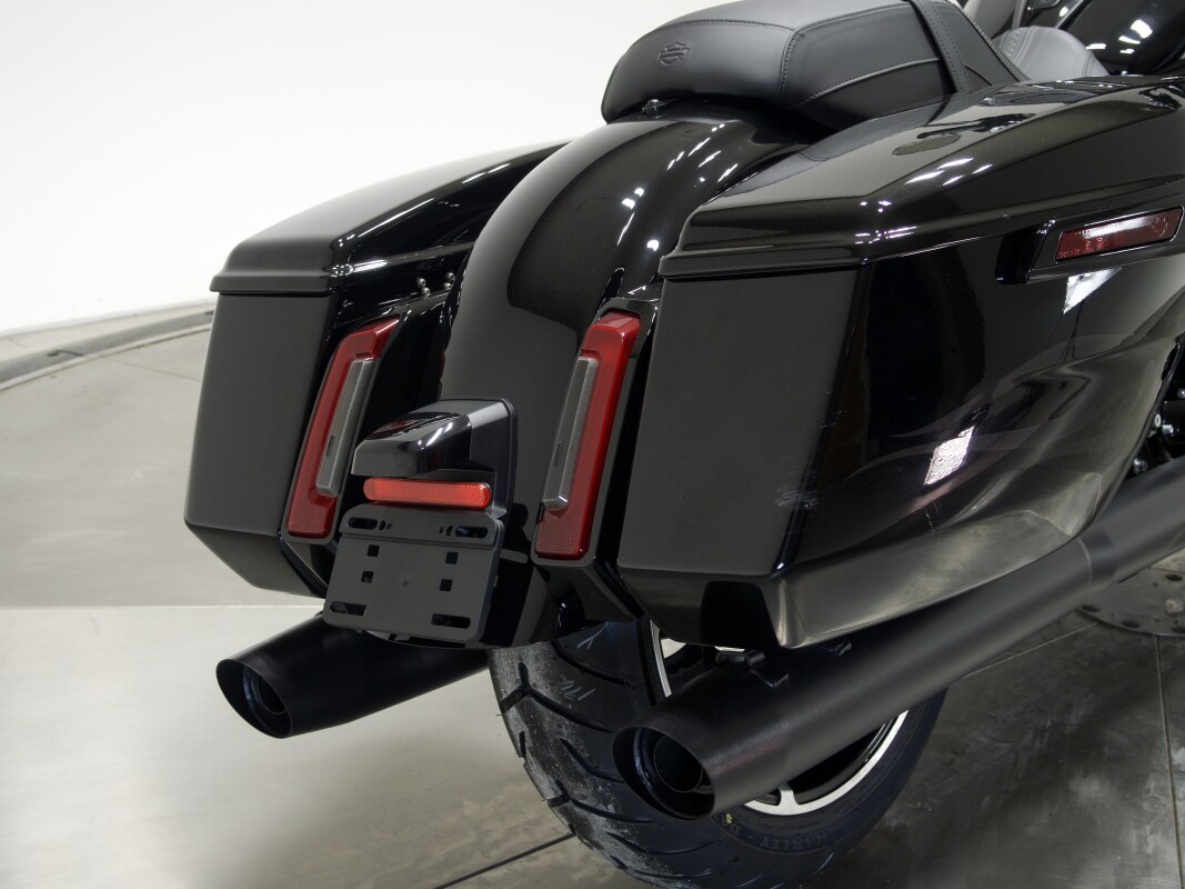 2025 Harley-Davidson FLTRX Road Glide in Midnight Firestorm - Photo 6