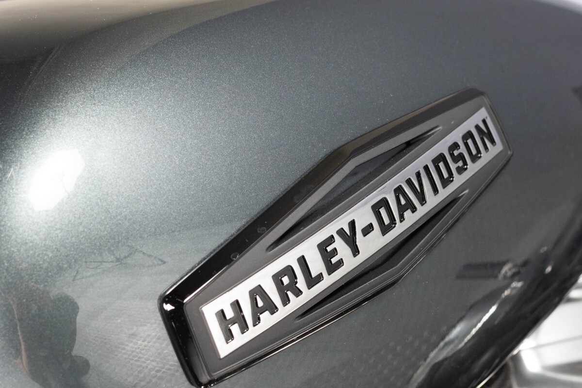 2025 Harley-Davidson® Street Bob® FXBB, photo 15