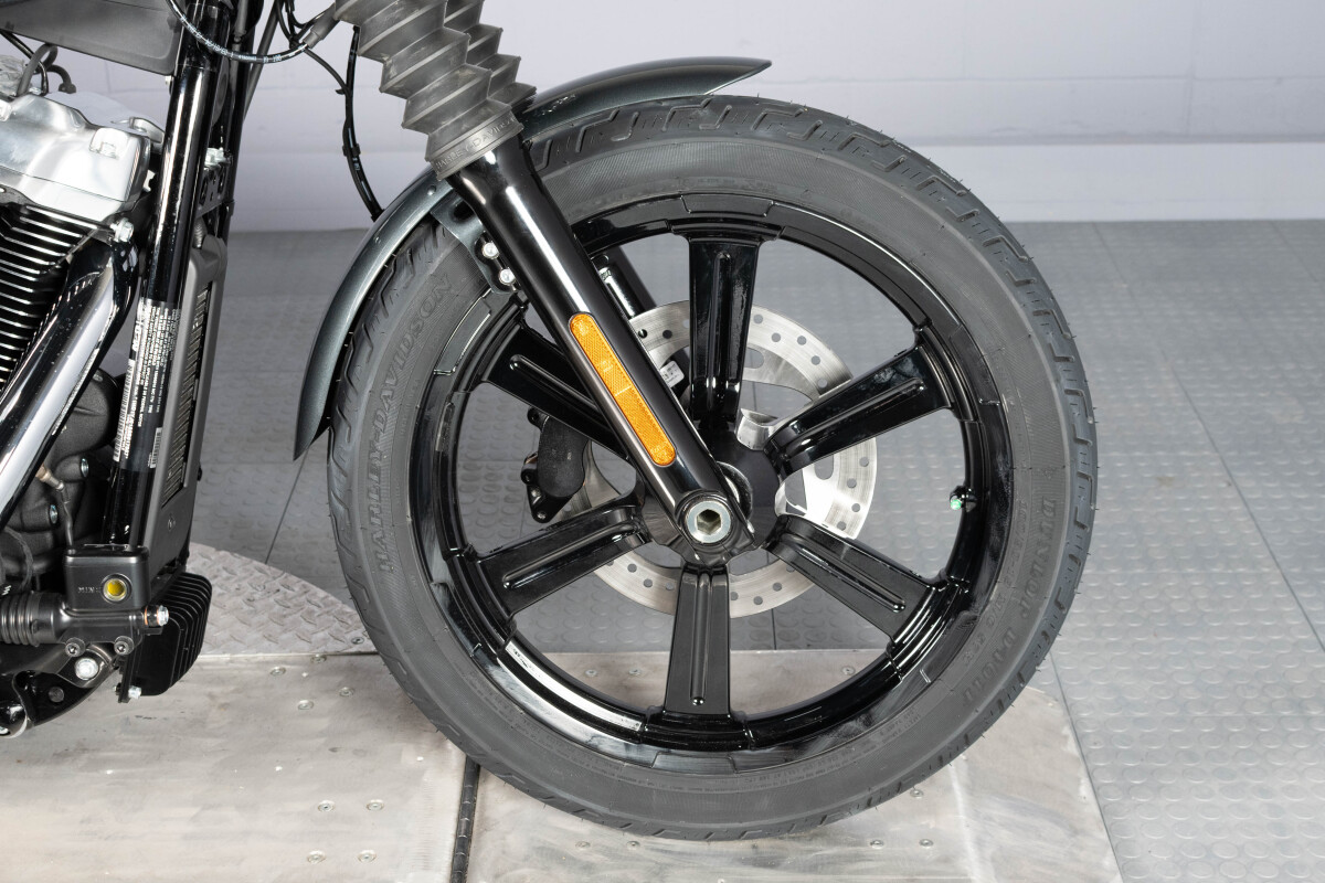 2025 Harley-Davidson® Street Bob® FXBB, photo 37