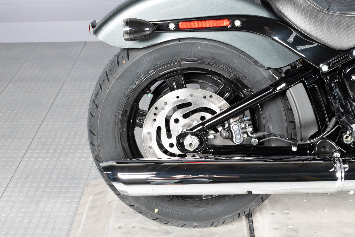 2025 Harley-Davidson® Street Bob® FXBB, photo 35