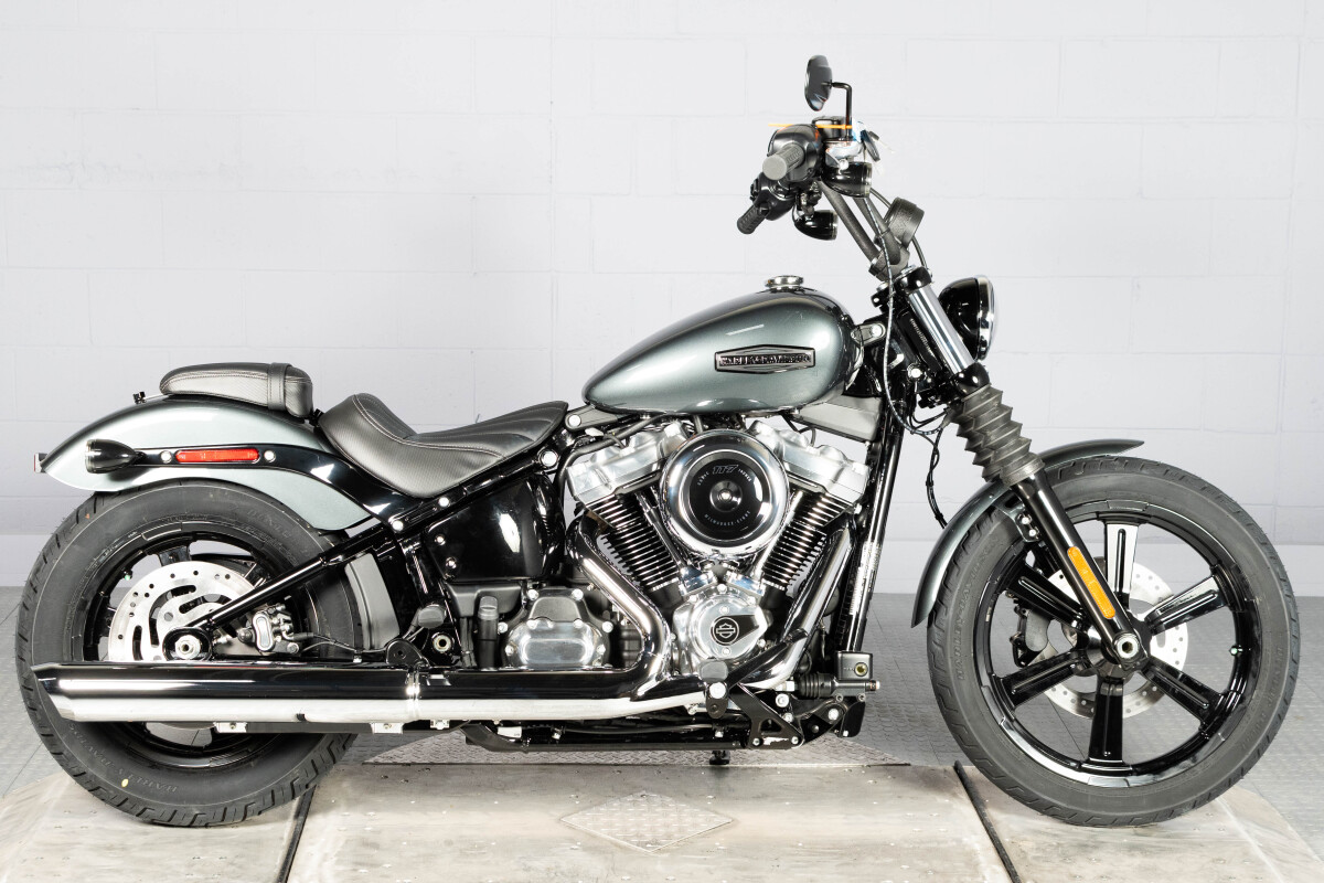 2025 Harley-Davidson® Street Bob® FXBB, photo 34