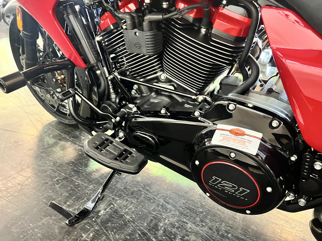 2025 Harley-Davidson CVO Road Glide ST Rally Red FLTRXSTSE - Photo 7