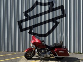 2006 Harley-Davidson<sup>®</sup> Electra Glide® Standard Red Pearl thumb 2