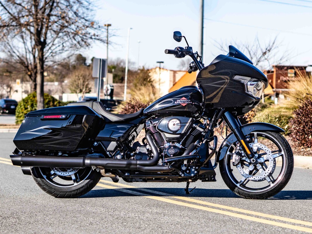 FLTRX 2025 Road Glide - Photo 4