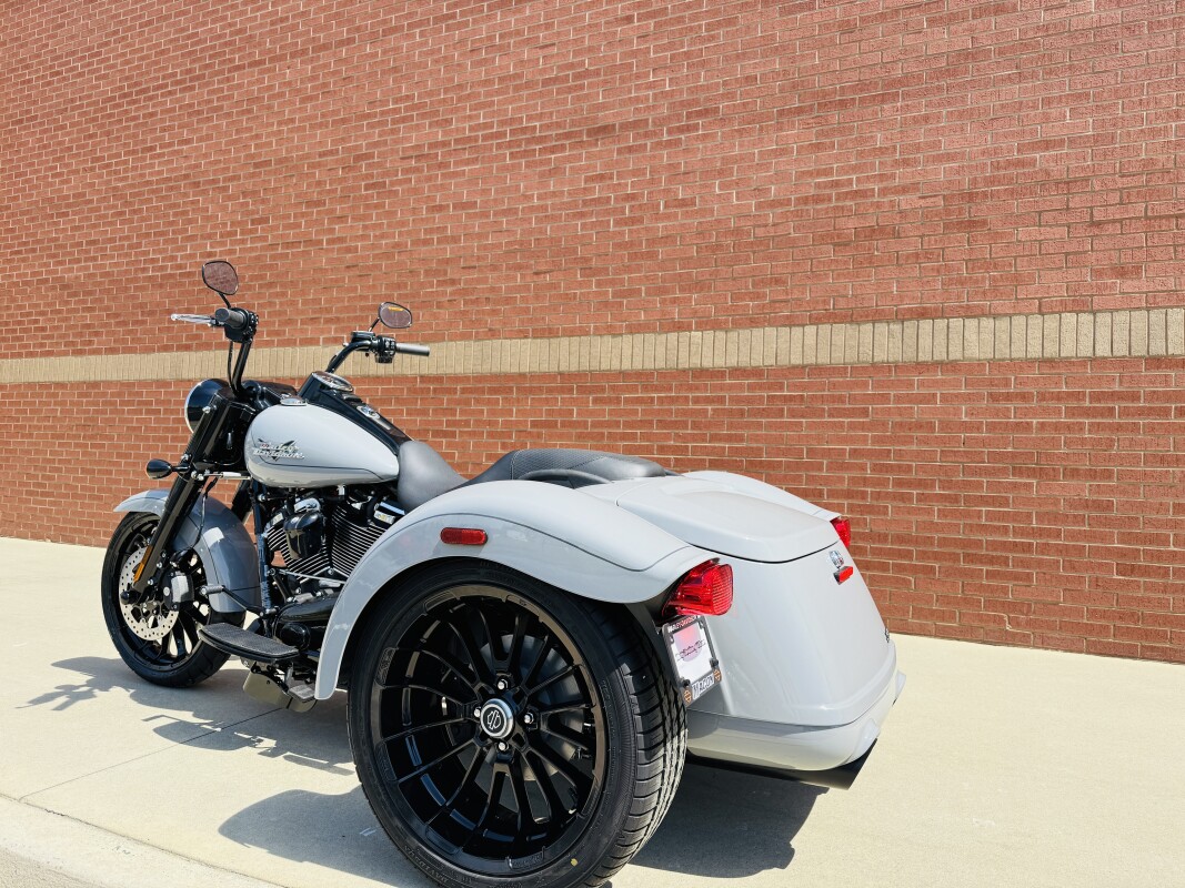 FLRT 2024 Freewheeler - Photo 7