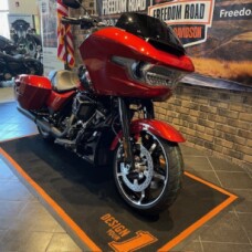 2025 Road Glide® (FLTRX) thumb 3