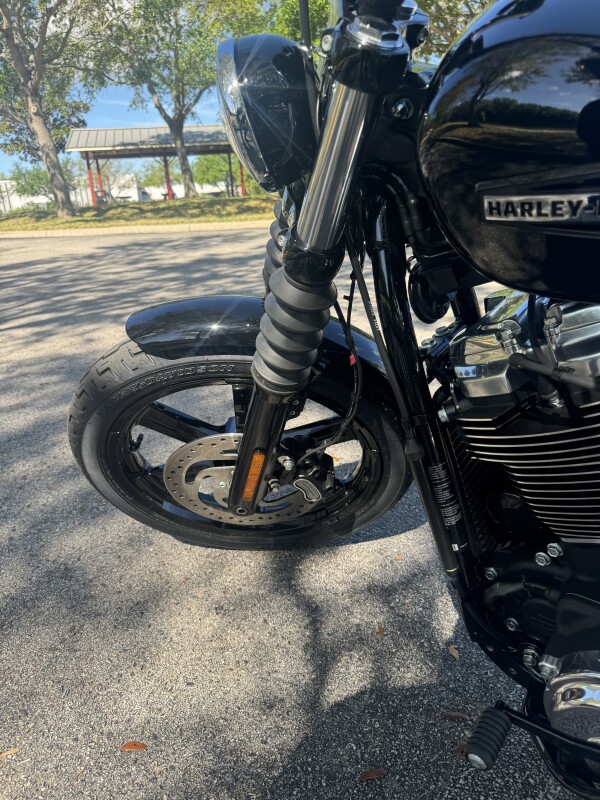 2025 Harley-Davidson Street Bob - Photo 9
