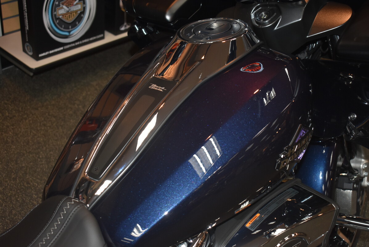 FLTRX 2025 Road Glide - Photo 10