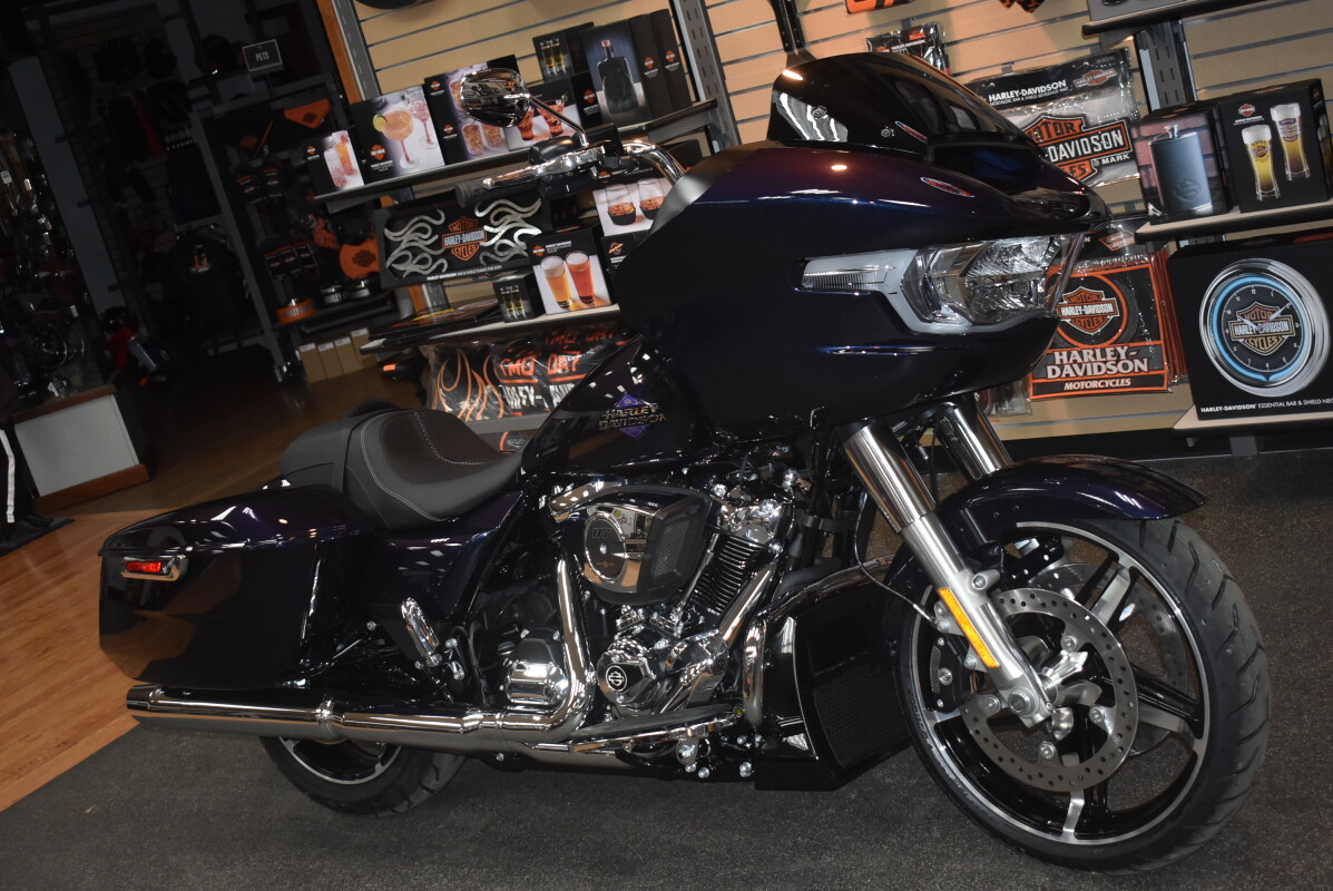 FLTRX 2025 Road Glide - Photo 2