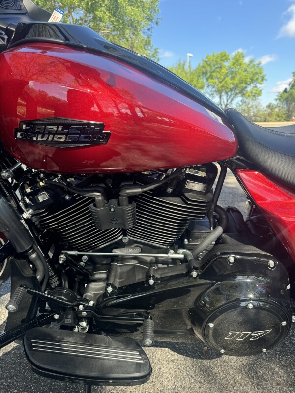 2025 Harley-Davidson Road Glide - Photo 8