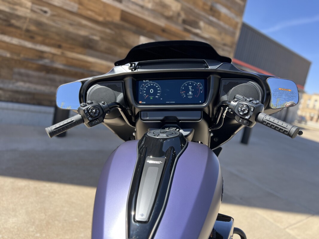 2025 Harley-Davidson Street Glide Purple Abyss Denim - Black Finish - Photo 10