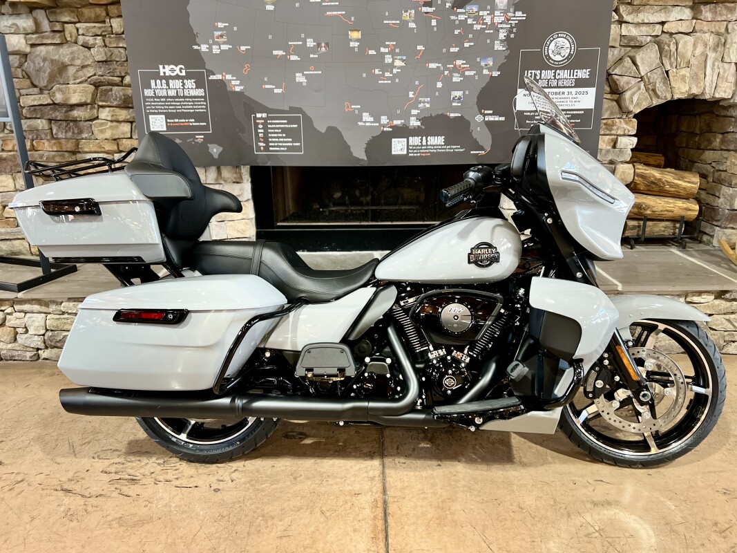 2025 FLHXU - Street Glide Ultra