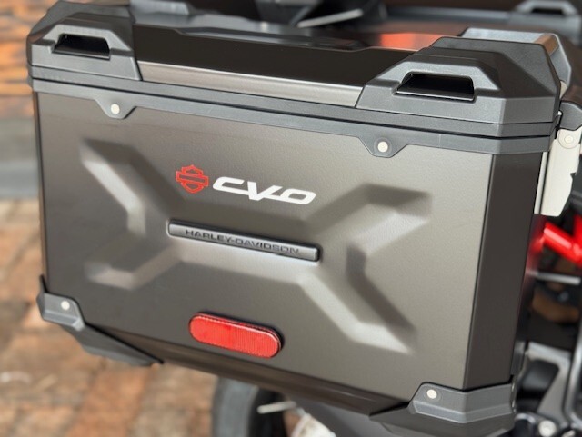 2025 Harley Davidson CVO Pan America RA1250SE - Photo 2