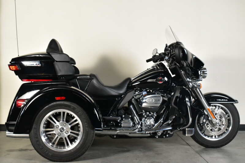2023 Harley-Davidson® Tri Glide® Ultra FLHTCUTG