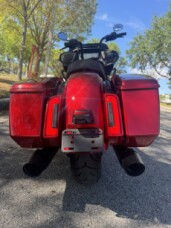 2025 Harley-Davidson<sup>®</sup> Road Glide® thumb 2