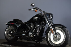 2018 Harley-Davidson® Fat Boy® 114 FLFBS thumb 2