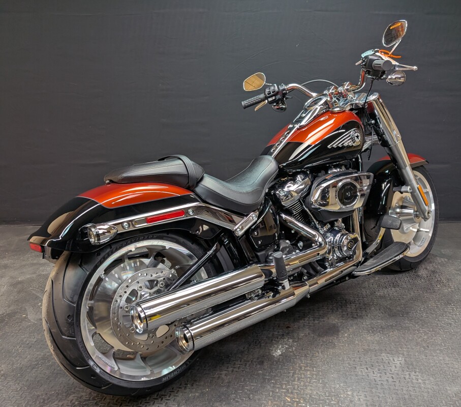 Harley-Davidson Fat Boy 2025 FLFB WHISKY FIRE/ BLK - Photo 9