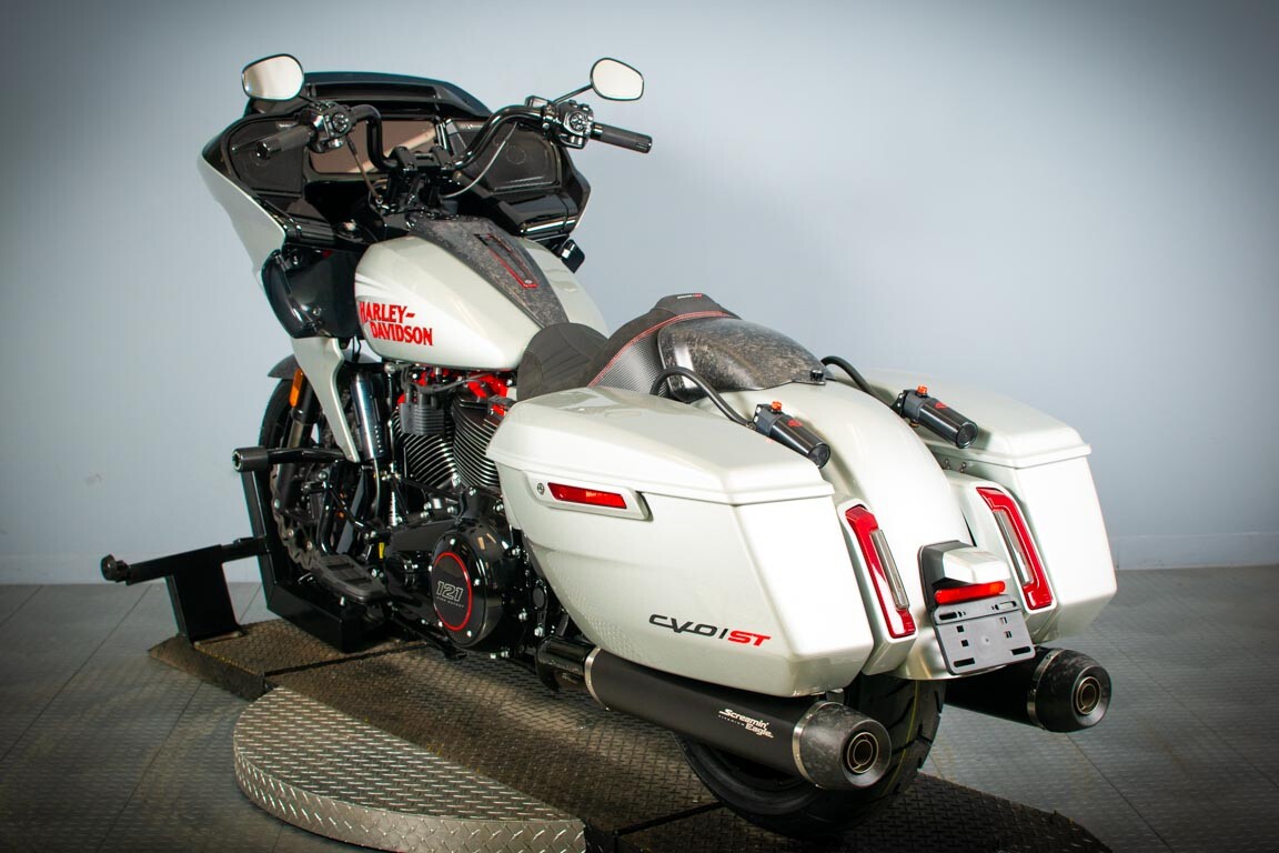 2025 Harley-Davidson CVO Road Glide ST FLTRXSTSE - Photo 6