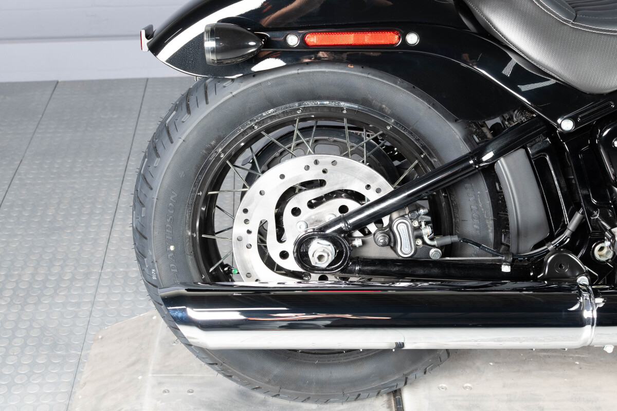 2025 Harley-Davidson Street Bob FXBB - Photo 2