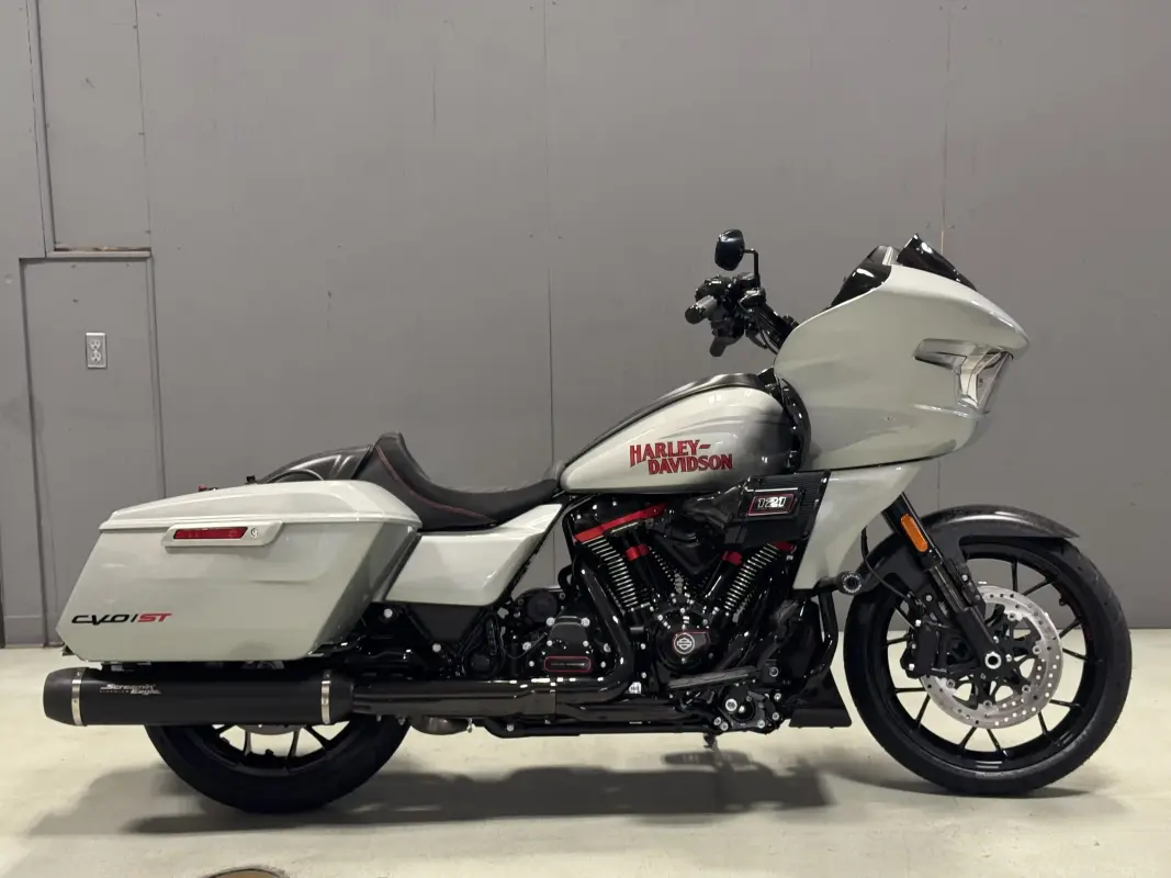 FLTRXSTSE 2025 CVO Road Glide ST