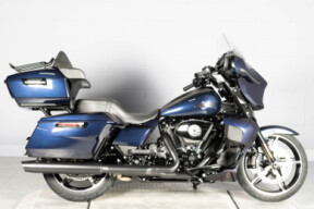 2025 Harley-Davidson® Street Glide Ultra thumb 2