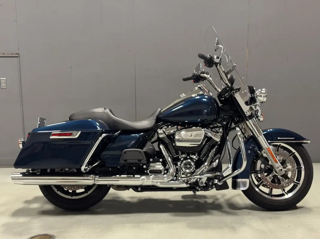 2020 FLHP Road King Police