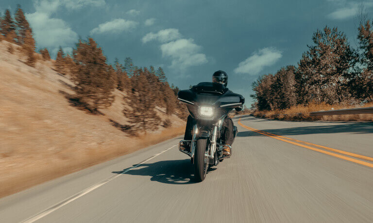 2025 Harley-Davidson Street Glide riding head on