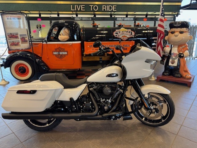 2025 Harley Davidson Road Glide FLTRX