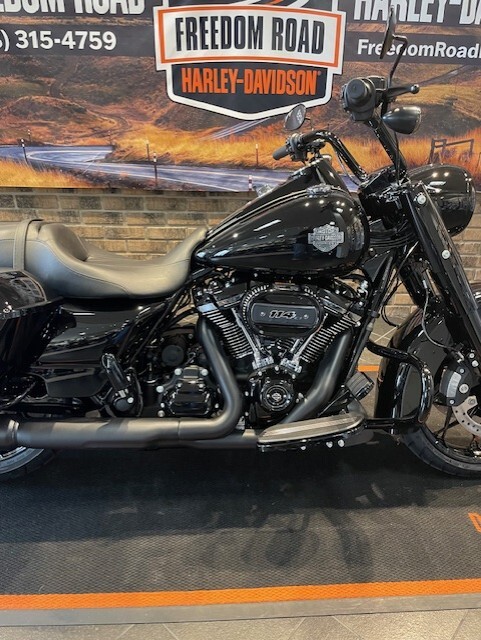 2025 Road King (FLHRXS) - Photo 7