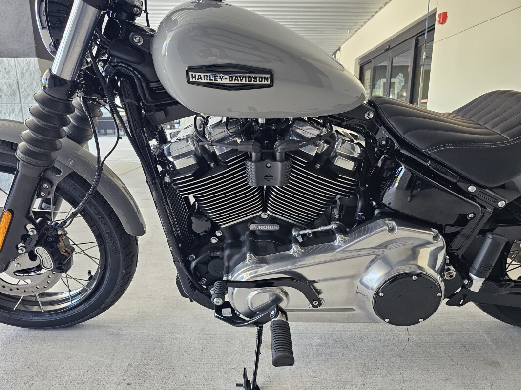 2025 Harley-Davidson Street Bob - Photo 8