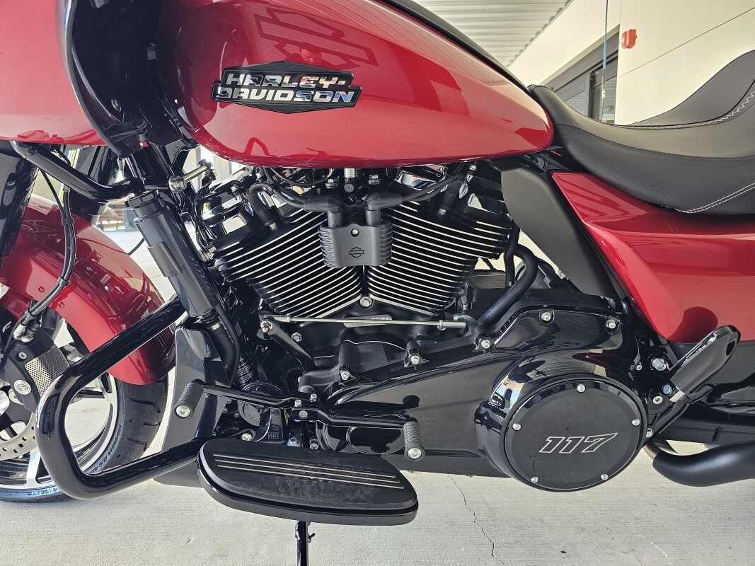 2025 Harley-Davidson Road Glide - Photo 8