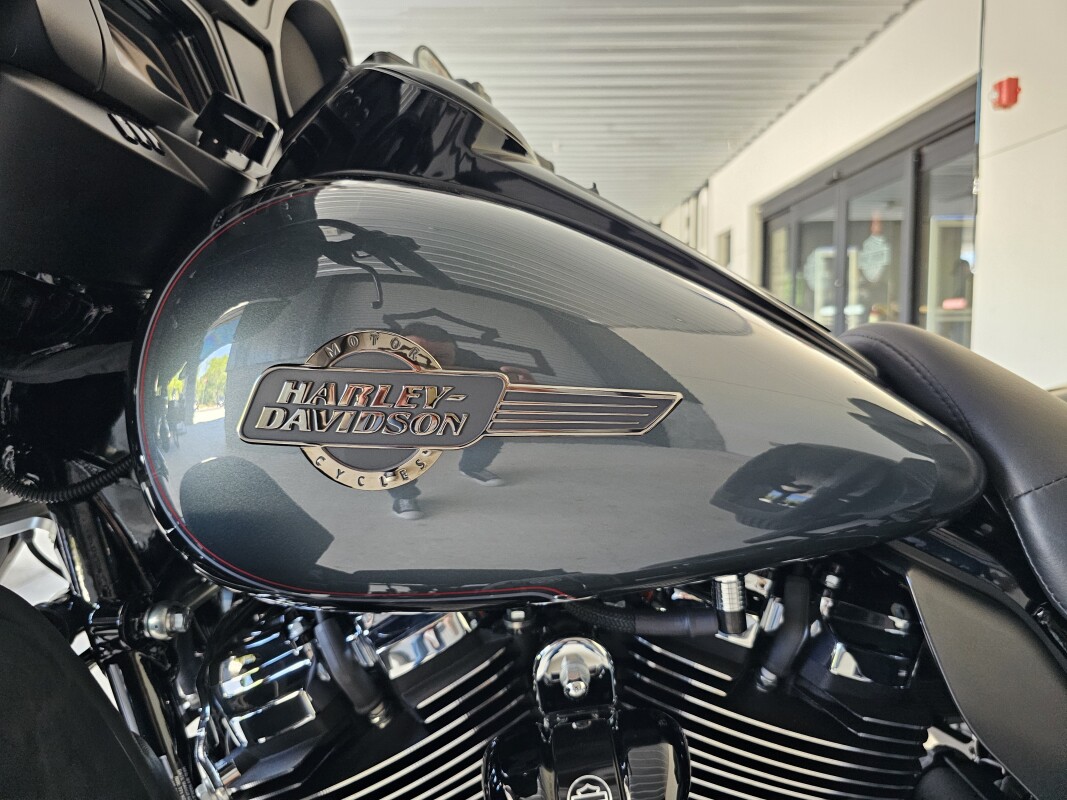 2025 Harley-Davidson Tri Glide Ultra - Photo 9