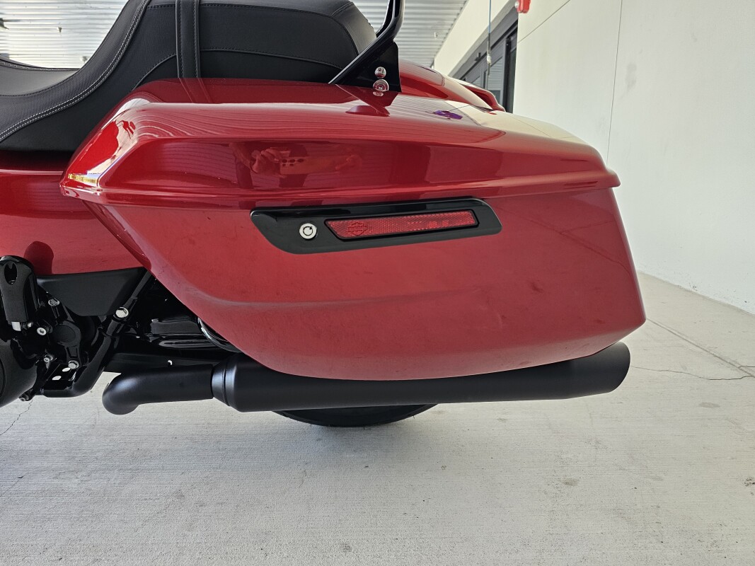 2025 Harley-Davidson Road Glide - Photo 10